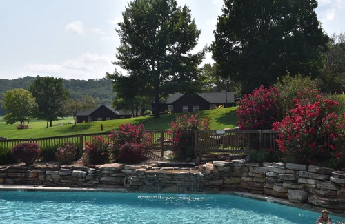 Camdenton Cottage | Inside the Premier Old Kinderhook Golf Resort, Pet Friendly and FREE Kayaking!