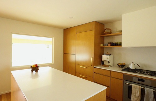 Serra Mesa House | Inspiring centrally-located 4-bedroom house w/sauna, cold plunge, & gym