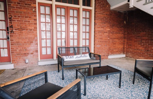 Danville Apartment | Insta-worthy 2Bd/1Ba Apt Steps from Downtown!