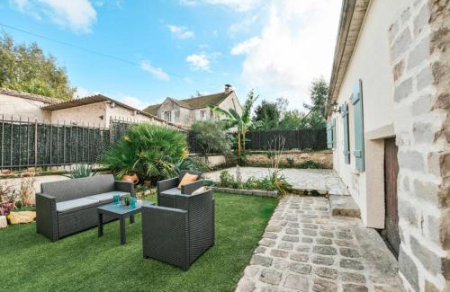 Barbizon House | INSTANT FLEURY: maison de caractère, jardin secret