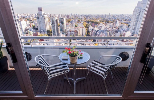 Palermo Apartment | Instaworthy Views, 20th Floor, Pool, Gym