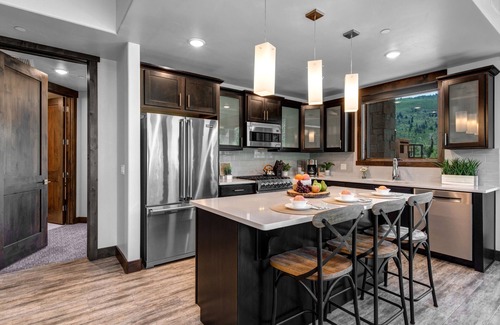 Park City Condo | Interior Design, Luxury Community Amenities, Free Shuttle + Pet-Friendly!