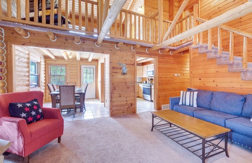 Interlochen Cabin | Interlochen Cabin w/Fireplace - Near State Park!