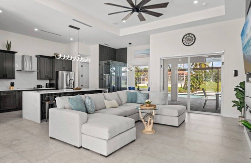 Trafalgar House | Intervillas Florida - Villa Dolphin