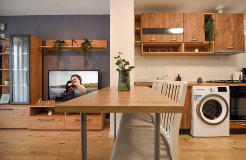 Sector 2 Apartment | INTO THE FOREST | Relaxing 1BR Apt