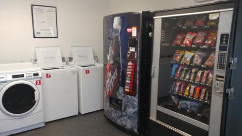 South Arlington Hotel | InTown Suites Extended Stay Arlington TX – South