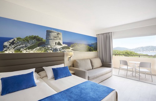 Es Figueral Beach Hotel | Invisa Hotel Club Cala Blanca