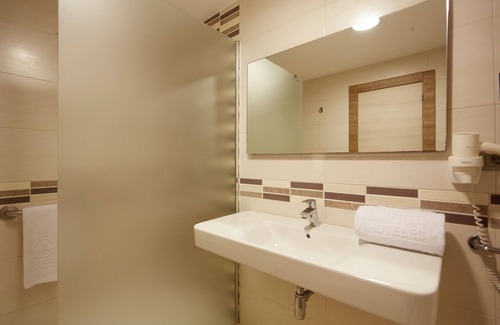 Es Figueral Beach Hotel | Invisa Hotel Club Cala Blanca