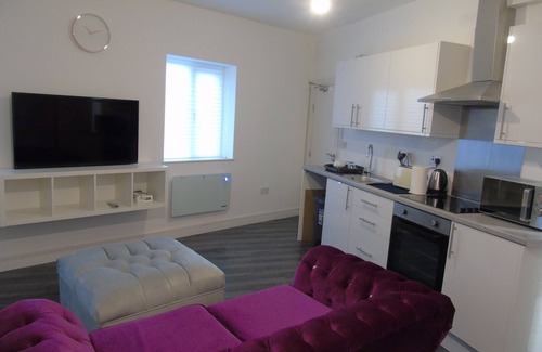 Bolton Apartment | Inviting 1-Bed Ground Floor Apartment in Bolton