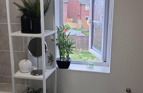 Wolverhampton House | Inviting 1-bed House in Wolverhampton