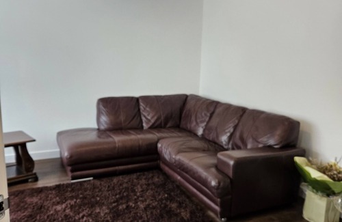 Wistaston House | Inviting 2-Bed House in Crewe