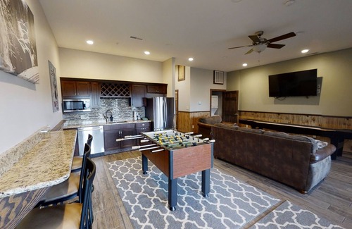 Snowshoe House | Inviting 8BR Alpine Getaway with Private Hot Tub by RedAwning
