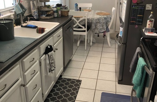 High Point House | Inviting home for rent for furniture market and furniture business rentals.
