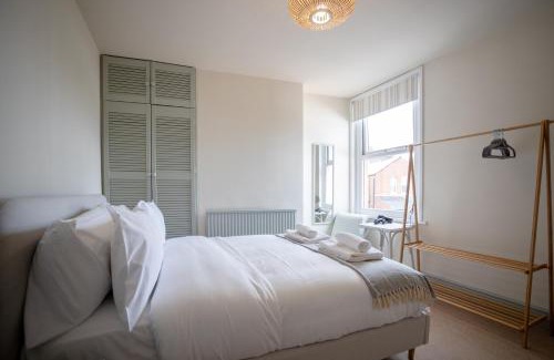 Hereford House | Inviting Home in Heart of Hereford with Parking & Garden
