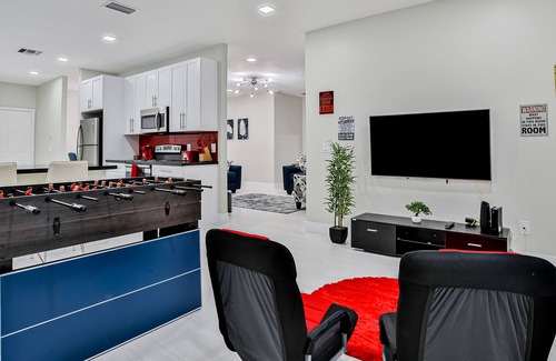 Sunset Ridge House | Inviting home near Disney with private pool, patio, gas grill & game area