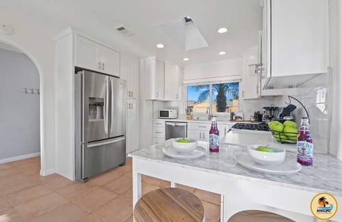 San Carlos House | Inviting Home w/Mountain Views + Pool/Spa