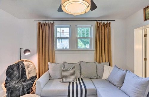 Apple Creek House | Inviting Home with Pergola Near Amish Country!