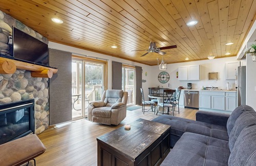 Lake Delton House | Inviting lakefront condo - amazing views, beach access, fireplace, dock, AC, W/D