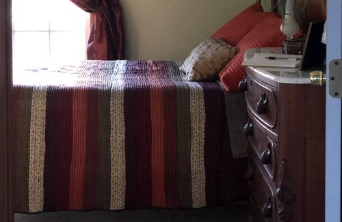 Milford Bed & Breakfast | Iona Stables and Inn 2nd floor guest room with private bathroom