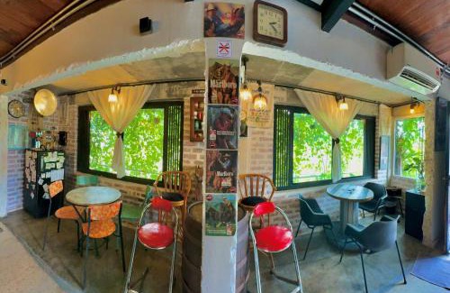 Taman Cempaka House | IPOH CEMPAKA VILLA (12pax) vintage.classic经典复古.精品民宿