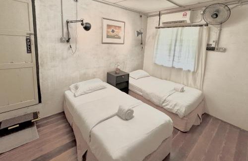 Taman Cempaka House | IPOH CEMPAKA VILLA (12pax) vintage.classic经典复古.精品民宿