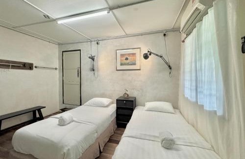 Taman Cempaka House | IPOH CEMPAKA VILLA (12pax) vintage.classic经典复古.精品民宿