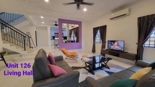 Tersusun Bercham House | Ipoh Family Villa-Spacious Stay for 21 or 42Pax
