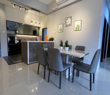Hulu Kinta Apartment | IPOH TAMBUN THE COVE Your Ultimate Relaxation Getaway777 -3 BED ROOM -NO PETS ALLOW