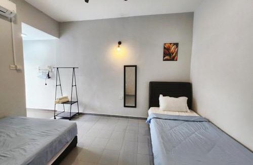 Ipoh House | Ipoh town7br5bath 25 pax pool table mahjong karaok