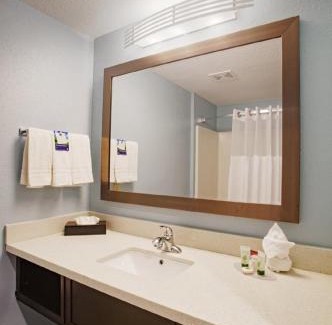 Garden City Hotel | Iris Garden Inn
