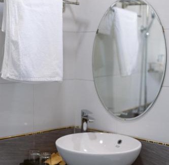 Thuy Xuan Villa | Iris Hill Villa Hue