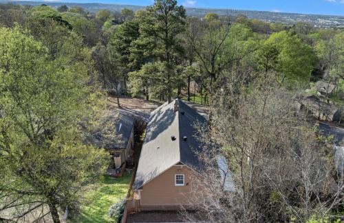 Glen Iris Villa | Iris Manor Luxury Modern Stay Near UAB