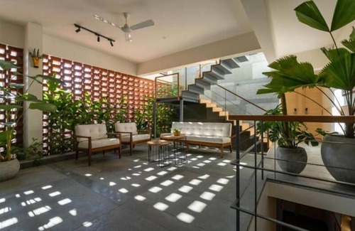 Panduranga Nagar Hotel | Iris Suites