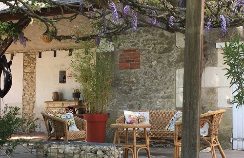 Genille House | Irish Caravan