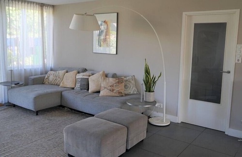 Westenschouwen Villa | Irisweg 1 ruime villa for a high-quality vacation