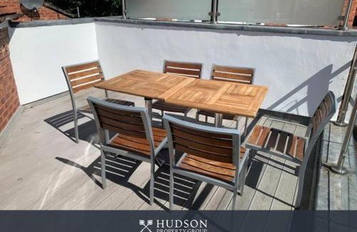 Coalbrookdale House | Ironbridge Home with Roof Terrace