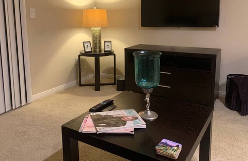 Lake Forest Apartment | Irvine Spectrum | Pool & Spa