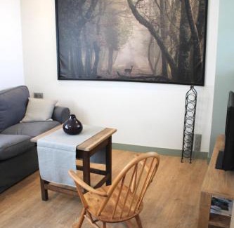 La Ferte-Saint-Aubin House | Isäntä