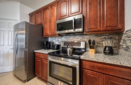 Florida Central Atlantic Coast Apartment | IS1-107 - Orlando Condo Near Disney | 2BR + Mickey-Themed Bedroom