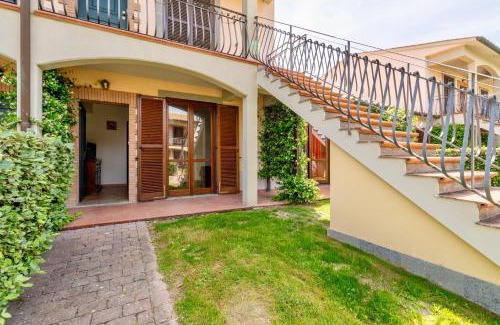 Sorano Apartment | ISA - Residence with swimming pool in Sorano, apartments with air conditioning and private outdoor area