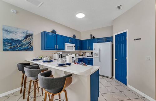 Calabay Parc House | Isabellas Luxury 6BR Home Pool/Jacuzzi/Spa/GameRoom/BBQ Grill/Mins from Disney