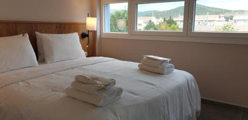 Nea Peramos Apartment | Isalos Suites