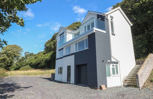 Y Felinheli Cottage | Isgoed