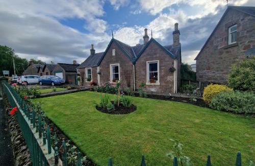 Murthly Bed & Breakfast | Isla Rose Cottage