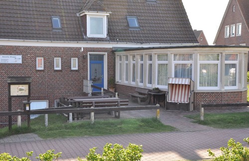 Baltrum Apartment | Island apartment with terrace, stepless and central