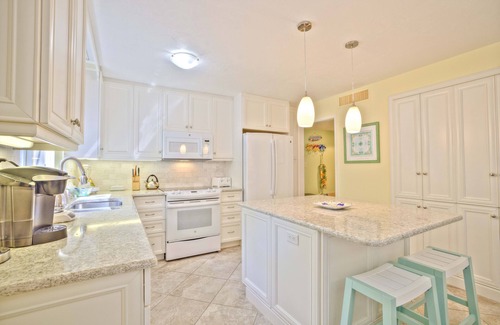 Sanibel Condo | Island Beach Club #210A is a 2/2 vacation rental on Sanibel Island.