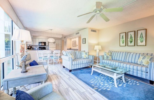 Sanibel Condo | Island Beach Club #220B is a 2/2 vacation rental on Sanibel Island!
