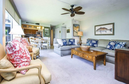 Sanibel Condo | Island Beach Club 320C is a stunning 2brm 2 bathrm, Sanibel Beach View condo!