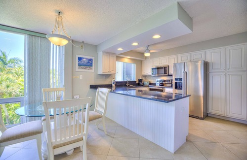 Sanibel Condo | Island Beach Club #330B is a 2/2 vacation rental on Sanibel Island!