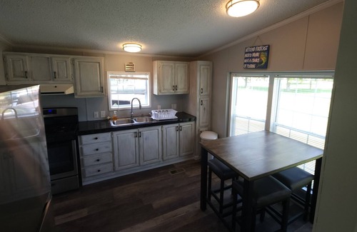 Caseville Cottage | Island Cottage close to everything in downtown Caseville!